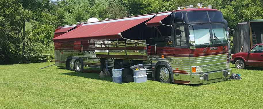 rv-camping-at-corn-creek